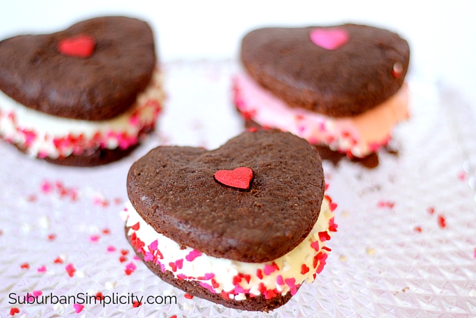 Whoopie Pie Recipe. A chocolate and creme delight!