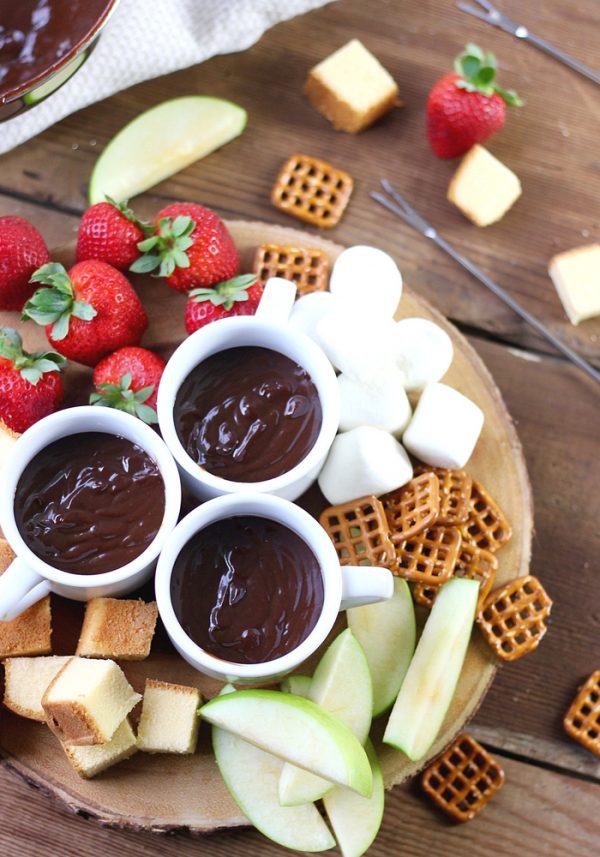 Easy Chocolate Caramel Fondue - Suburban Simplicity