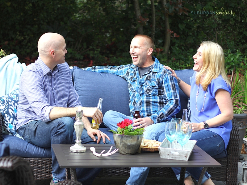 You can totally do a Backyard Patio Makeover in One Afternoon! Update and refresh for a new outdoor living space.