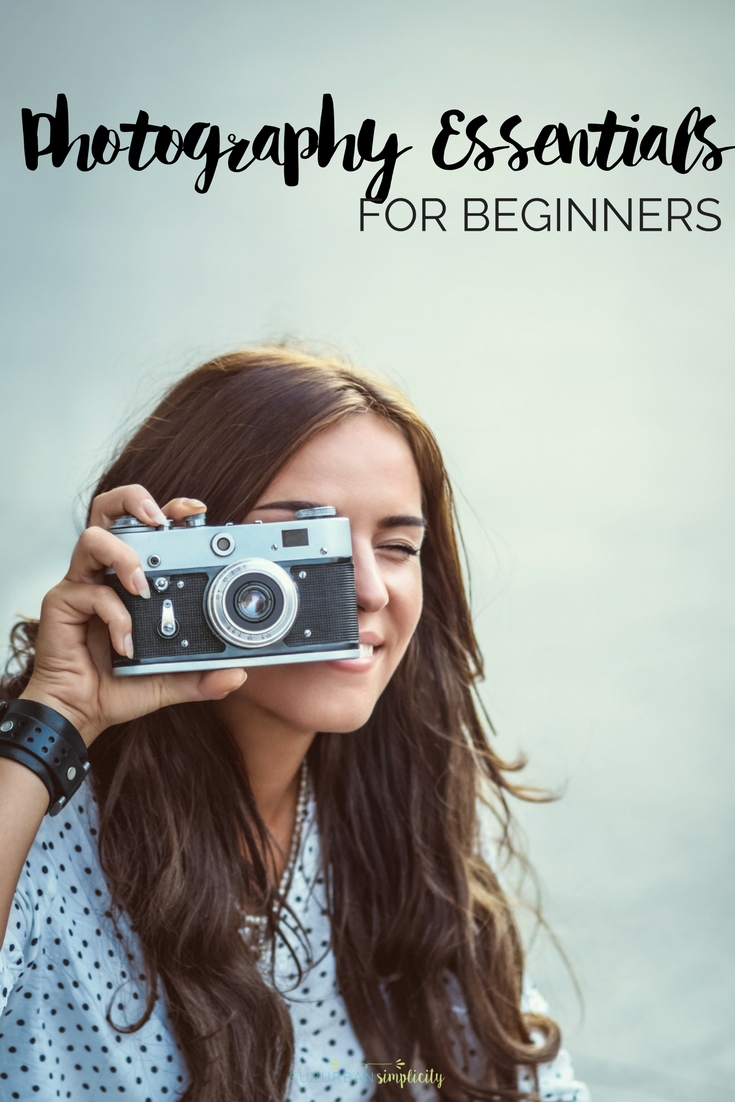 Come learn the Photography Essentials for Beginners. Photography for beginners doesn't require a lot of gear, but from the camera to lenses, there are some things you need to capture the best pictures. #photogearforbeginners