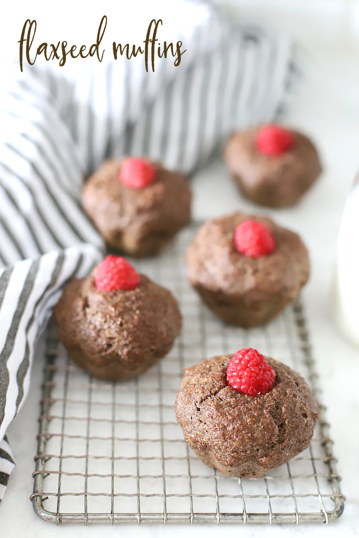 EasyFlaxseed Muffins are a low carb nutritional powerhouse! This healthy baking idea is gluten free, low in sugar, and good for breakfast or snack time!