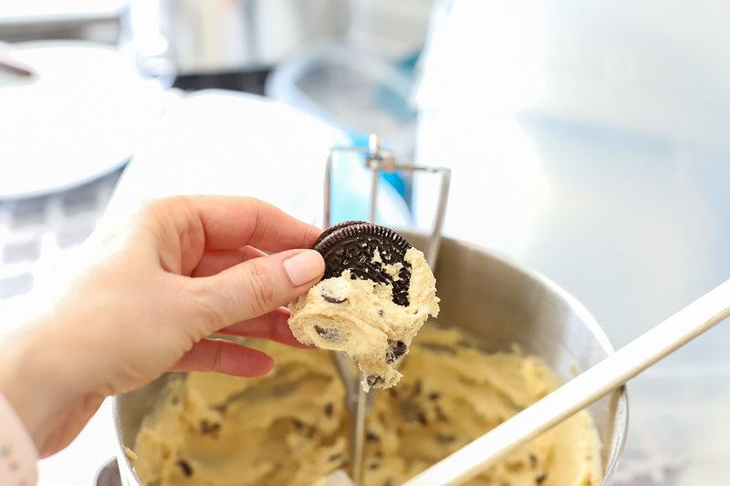 Stuffing an Oreo inside Chocolate Chip Cookie