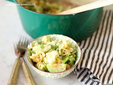 One-Pot Veggie Mac And Cheese - Suburban Simplicity