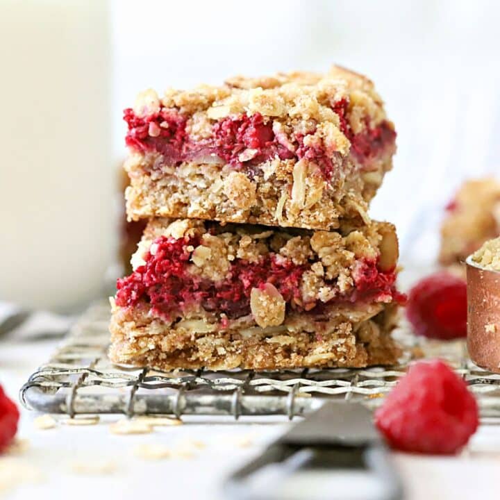 Easy Raspberry Oatmeal Bars Recipe - Suburban Simplicity