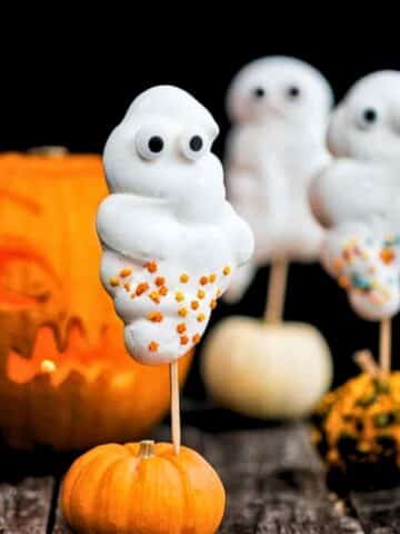 Halloween Ghost lollipops.