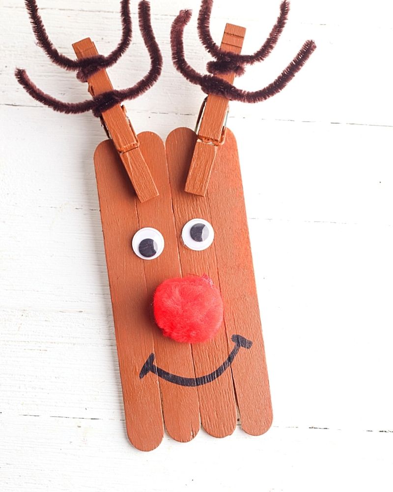 Popsicle stick reindeer craft