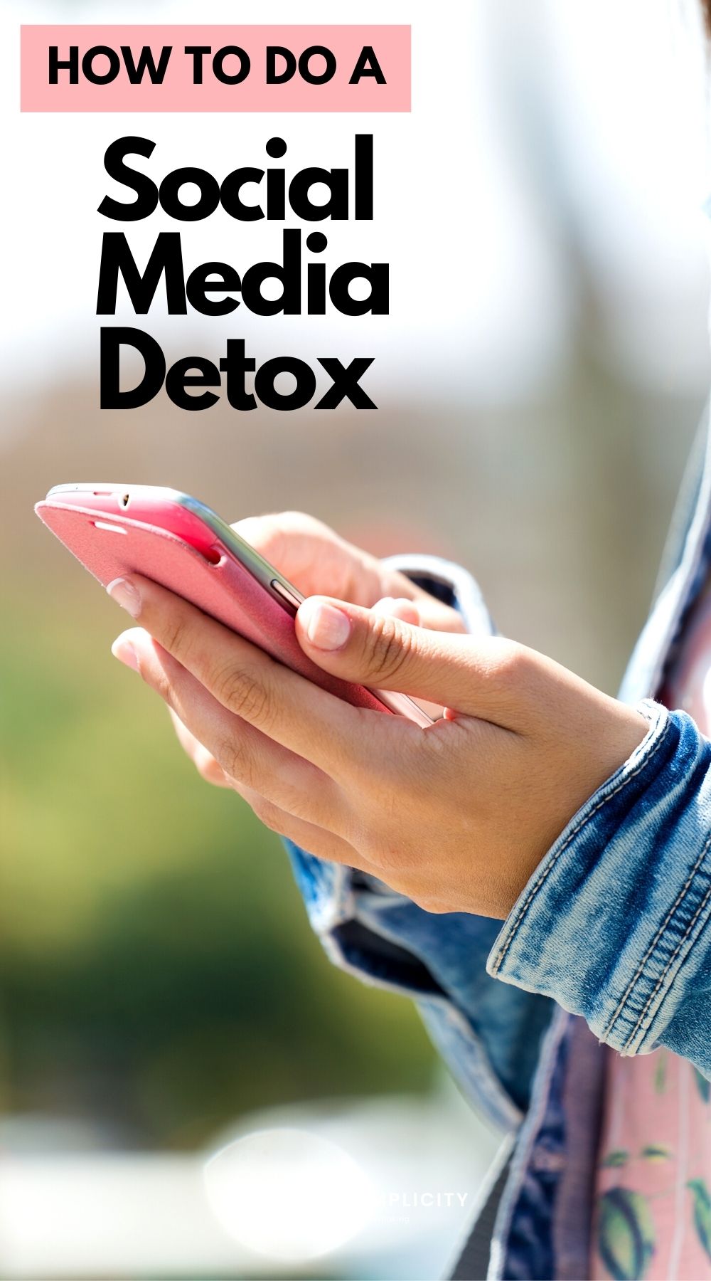 Find out how to do a social media detox the right way. Tips and tricks to make your break from social media successful and fulfilling.