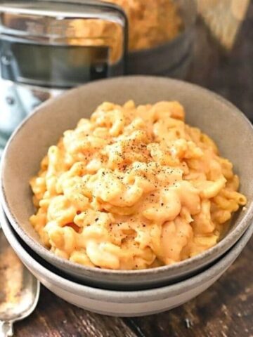 cooked macaroni and cheese in a bowl