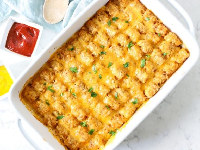 Easy Cheeseburger Tater Tot Casserole - Suburban Simplicity