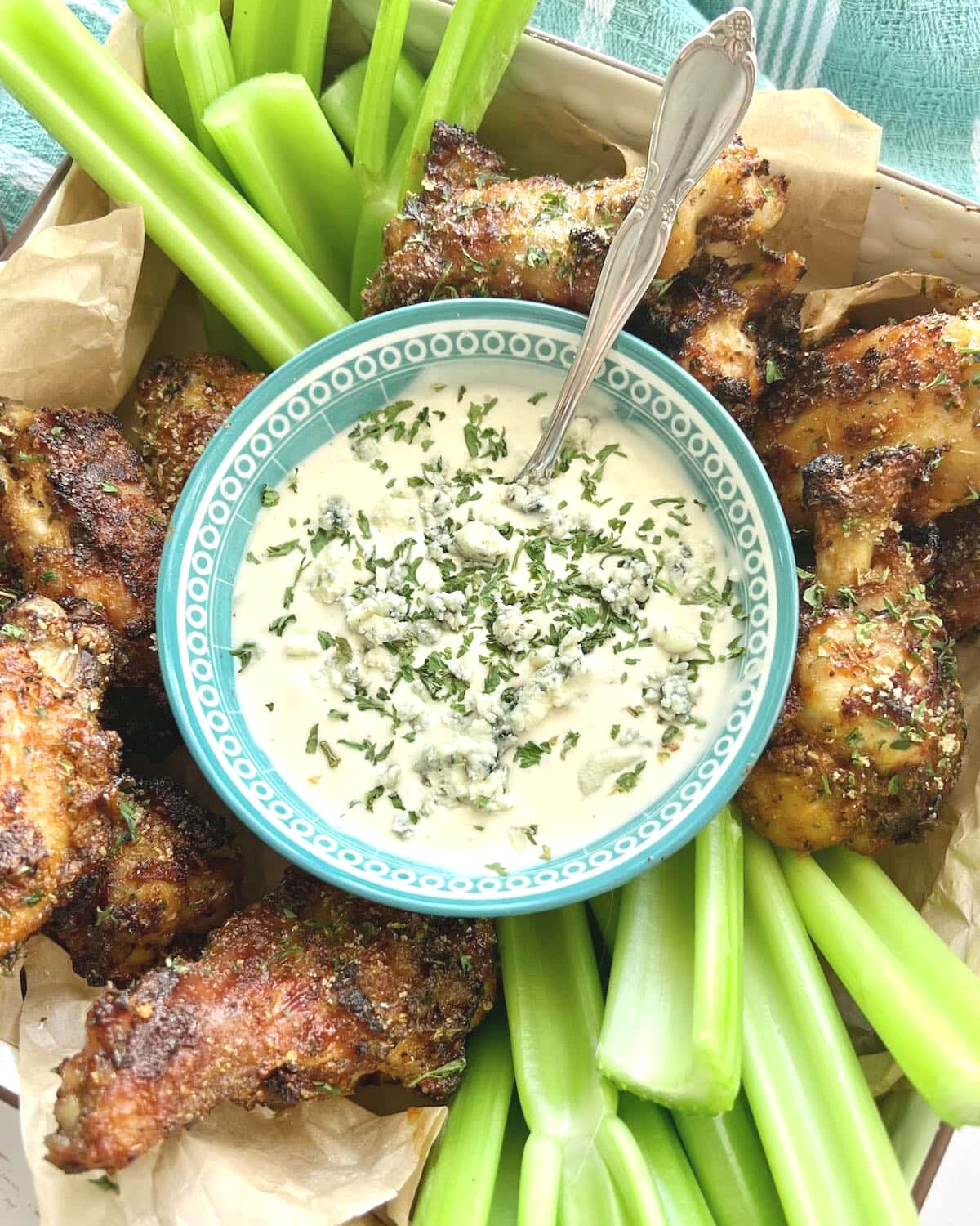 Blue cheese sauce in a bowl.