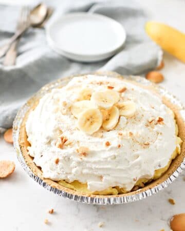 Easy No-Bake Banana Pudding Pie - Suburban Simplicity