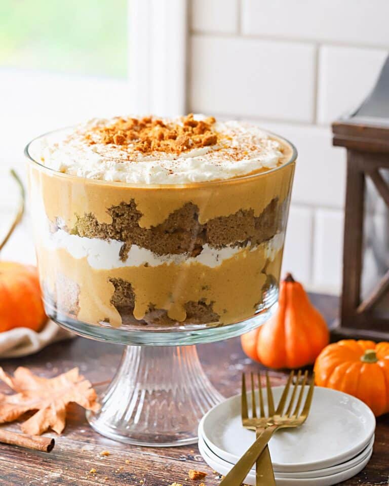 Easy Thanksgiving Pumpkin Trifle Recipe - Suburban Simplicity