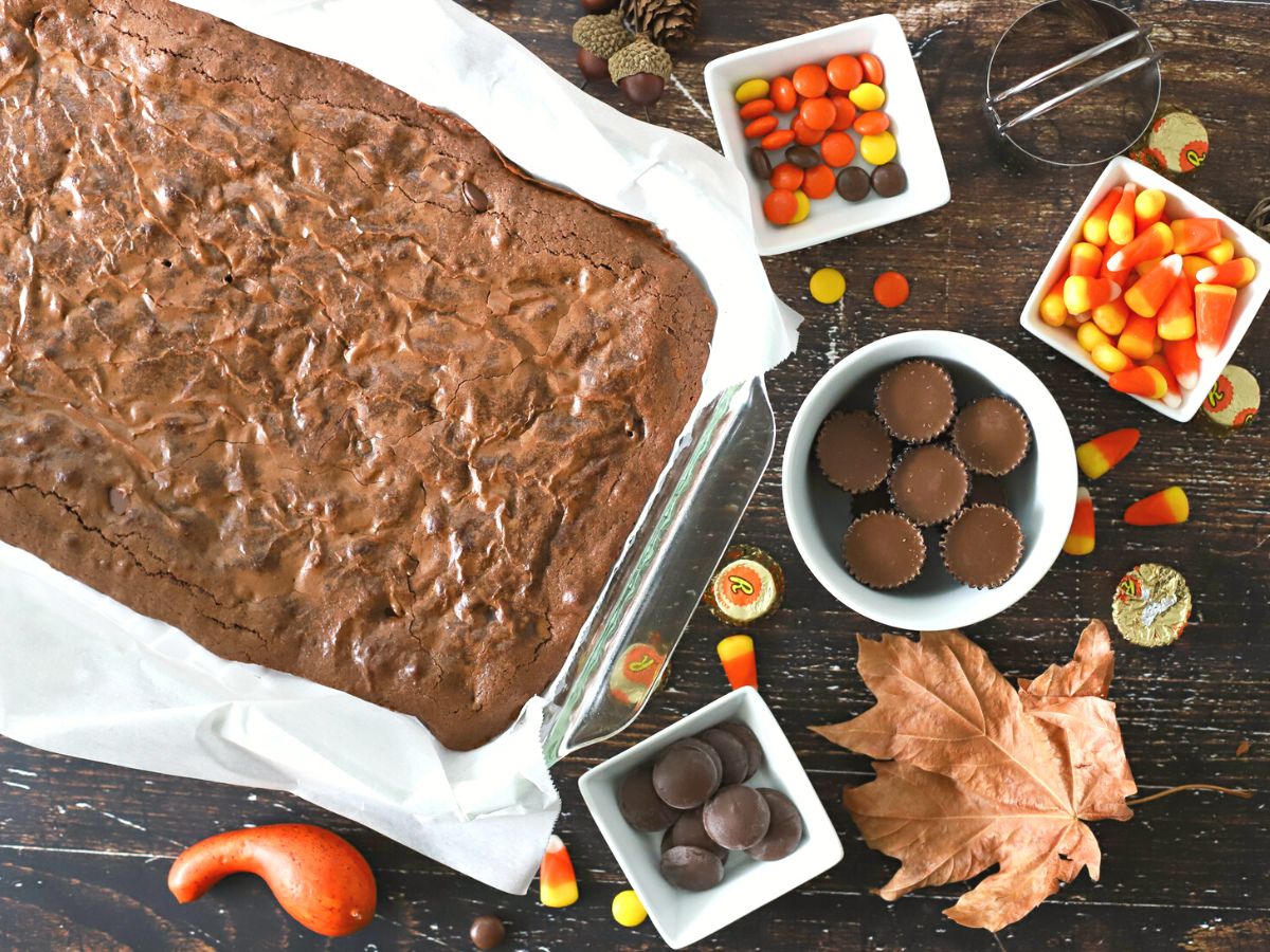 Ingredients to make brownie turkeys.