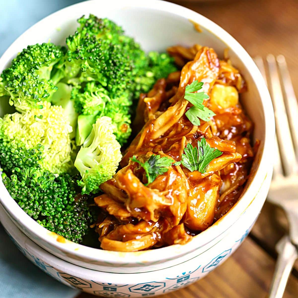 15-healthy-slow-cooker-chicken-recipes-suburban-simplicity