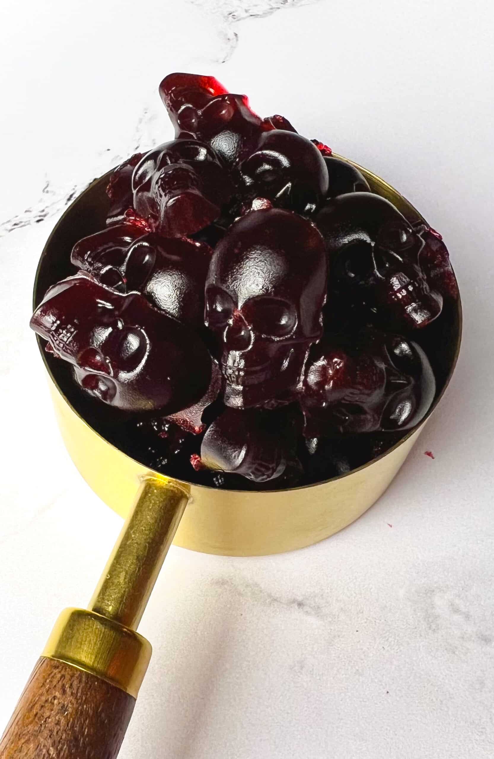 3-Ingredient Spooky Gummy Skulls