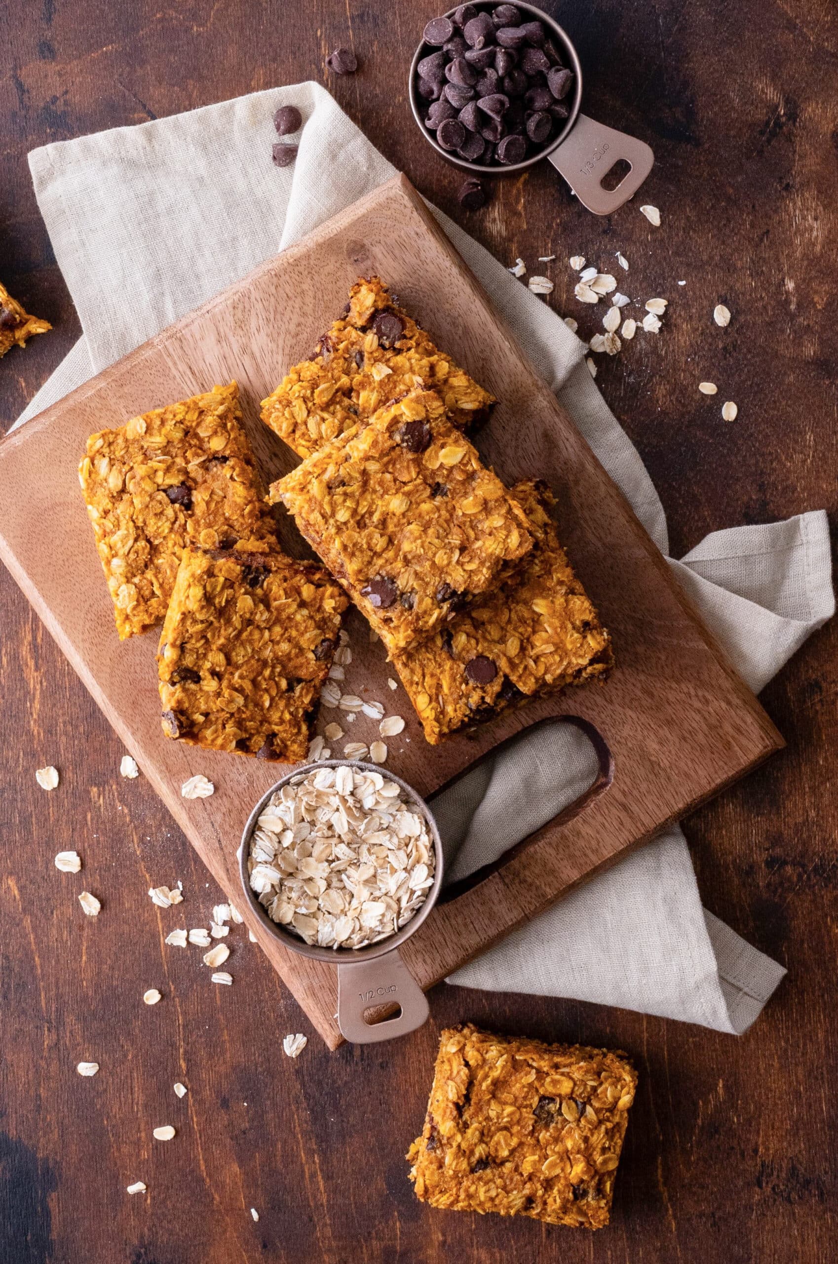 Pumpkin Oat Bars with Dark Chocolate Chips